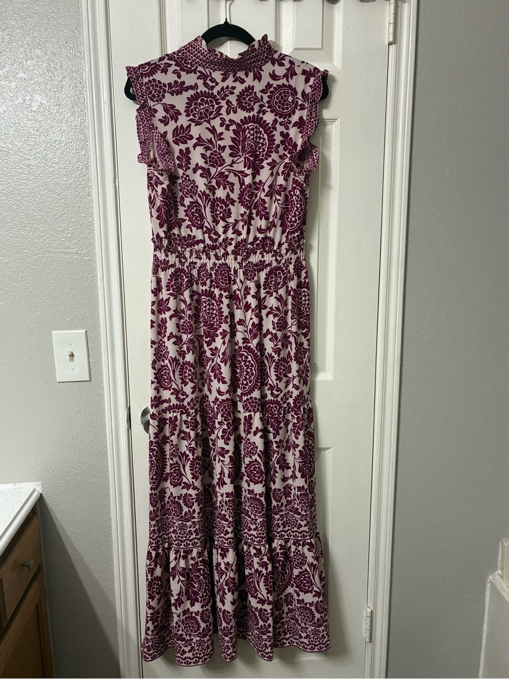 London Style Cream Maxi Dress with Plum Floral Print - Picture 5 of 12